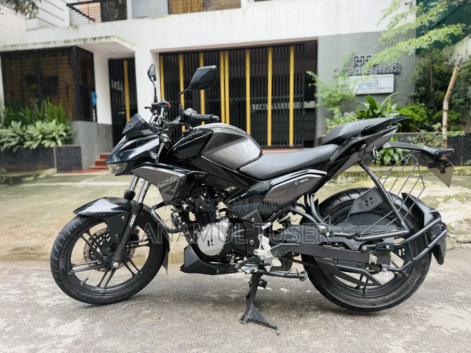 হিরো এক্সট্রিম ১২৫আর ২০২৫ ব্ল্যাক