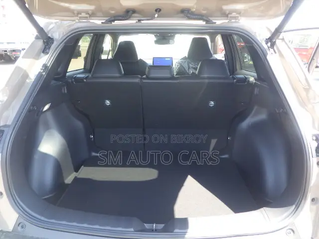 New Toyota Corolla Cross 2026 Brown