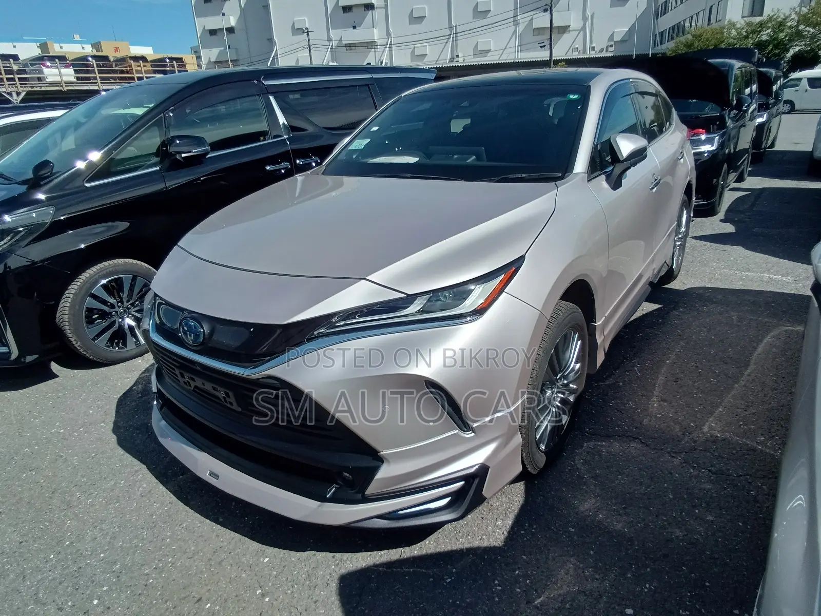 Toyota Harrier 2.5 Hybrid 2020 Beige