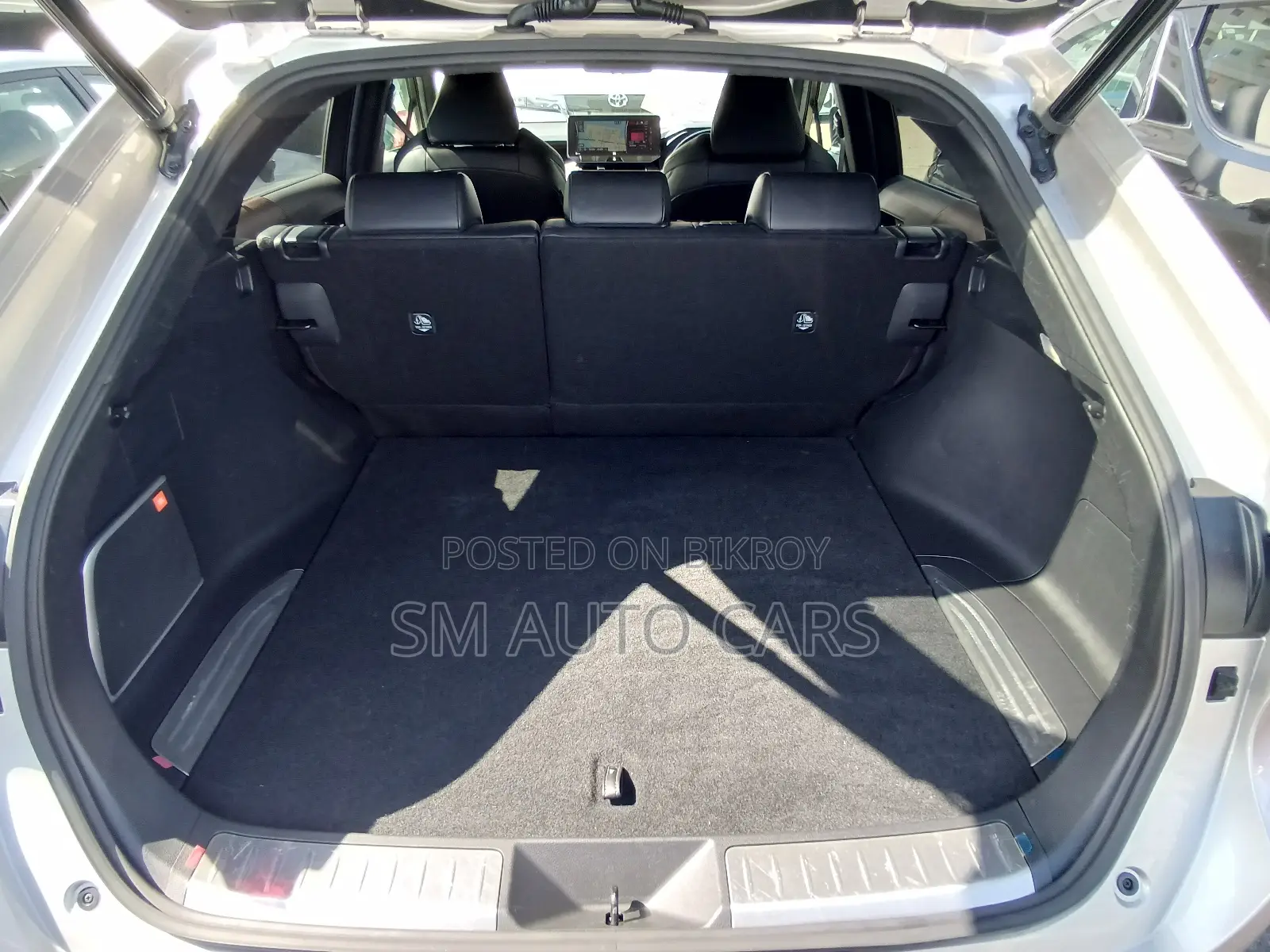 Toyota Harrier 2.5 Hybrid 2020 Beige