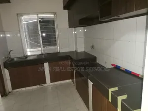 গুলশানের অনিক রিয়েল এস্টেটে ৩ বেডরুমের অ্যাপার্টমেন্ট ভাড়ara