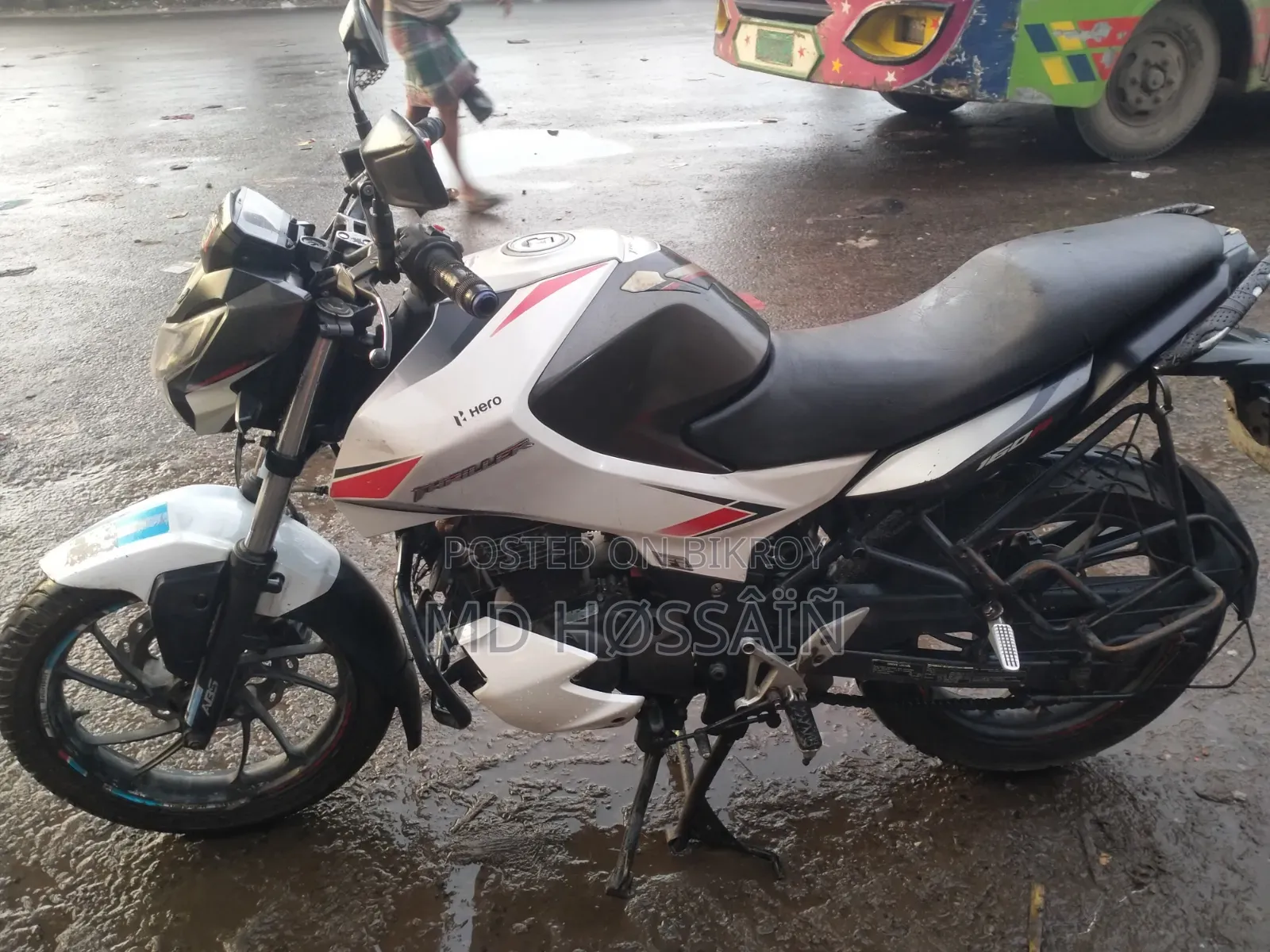 Hero Thriller 160R 2023 White