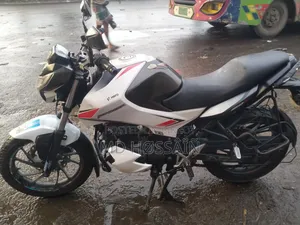 Hero Thriller 160R 2023 White