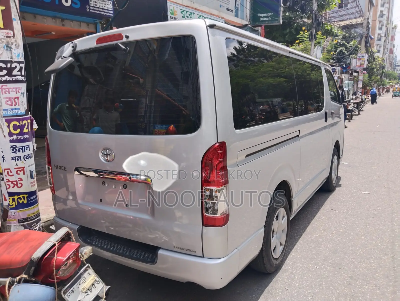 Toyota HiAce 2021 Silver