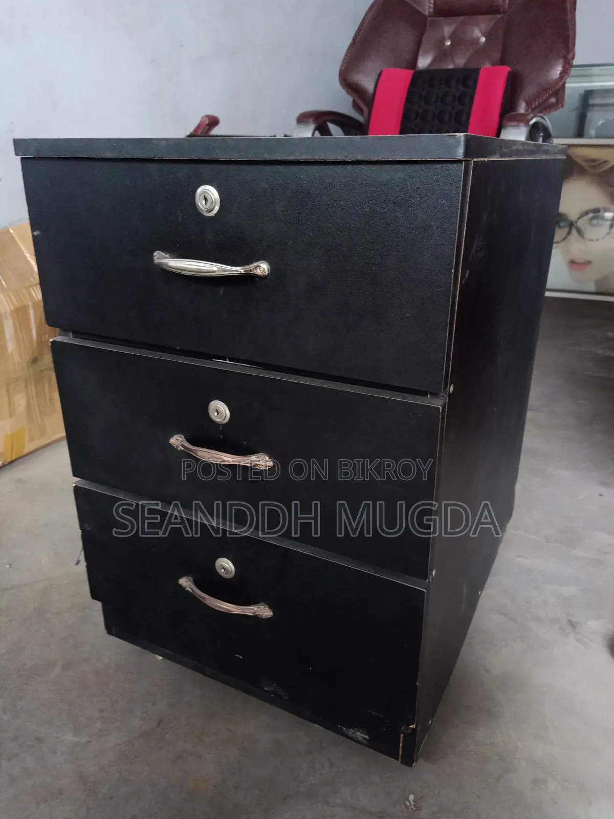 Executive Office Table + 3 Chairs + 3 Drawer Cabinet |