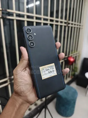 স্যামসাং গ্যালাক্সি এফ৫৫ ১২৮ জিবি