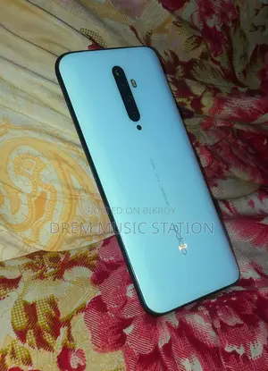 ওপ্পো রেনো ২জেড ২৫৬ জিবি হোয়াইট