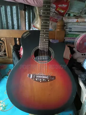 ইয়ামাহা গিটার