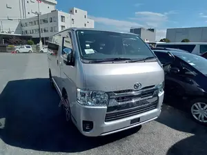 Toyota HiAce 2021 Silver