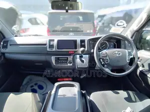 Toyota HiAce 2021 Silver