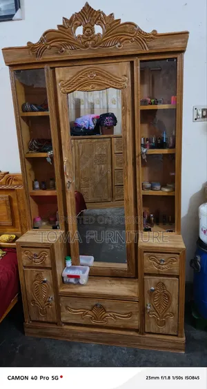 চিটাগং সেগুন কাঠের ডেসিংটেবিল