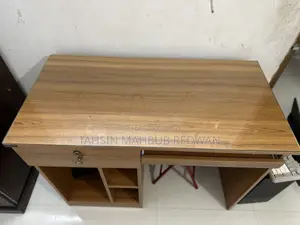 পিসি টেবিল বিক্রি হবে