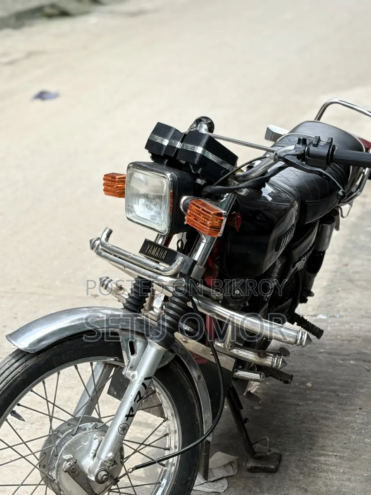 Yamaha 1998 Black