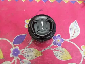 ক্যানন ৭০০ডি + ৫০মিমি এফ/১.৮ লেন্স
