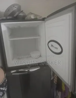 Walton Refrigerator 295 Ltr (Fresh Condition) - Used