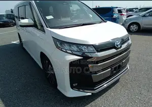 Toyota Voxy 2022 Pearl