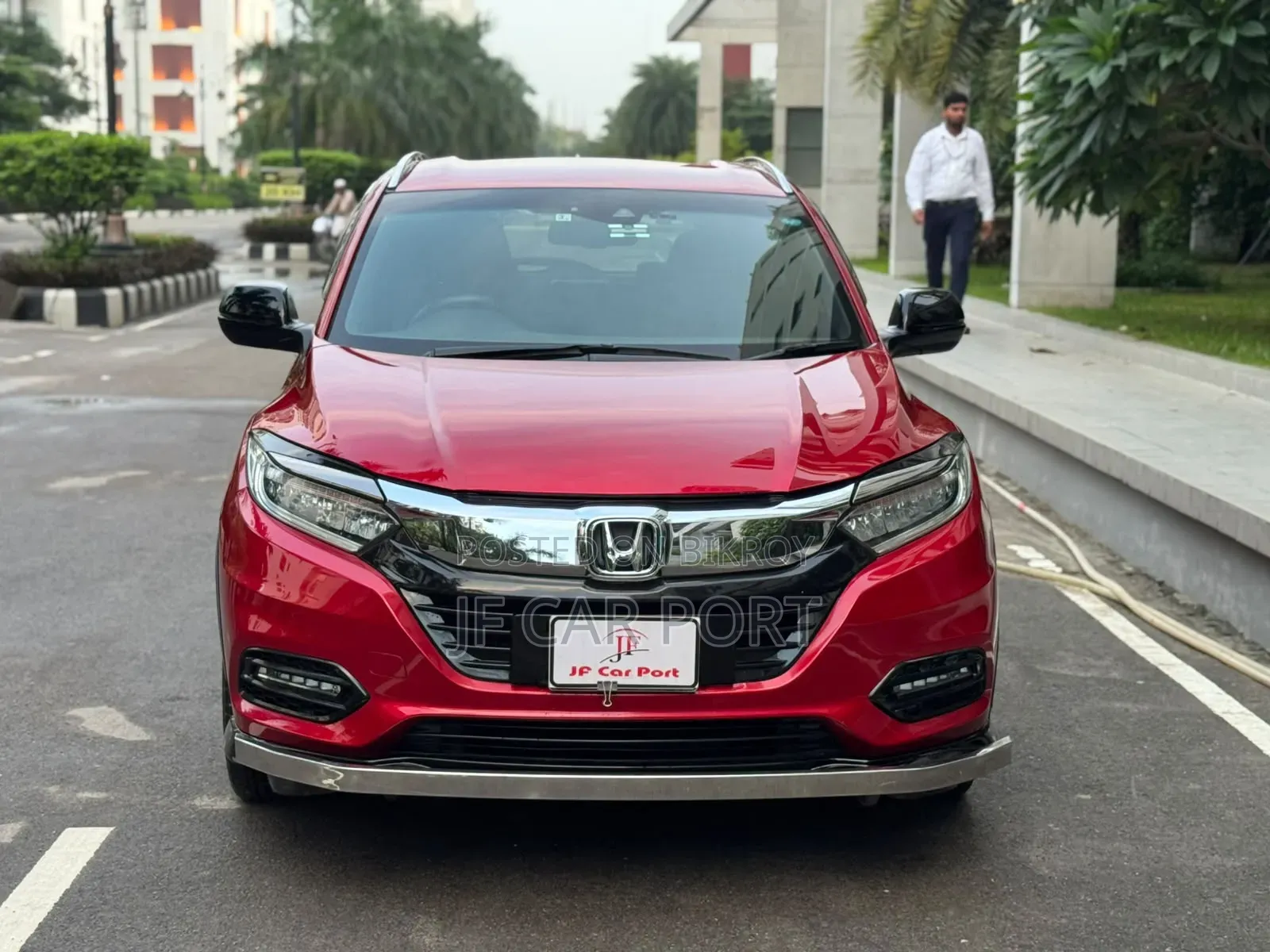 Honda Vezel 2018 Red