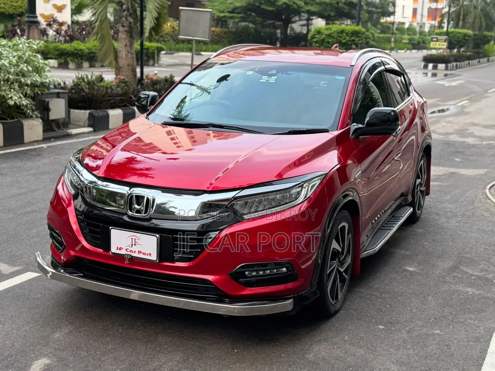 Honda Vezel 2018 Red