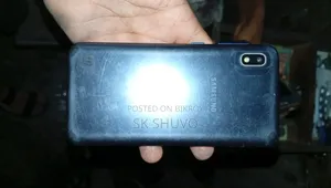 Samsung A10 32 GB Blue