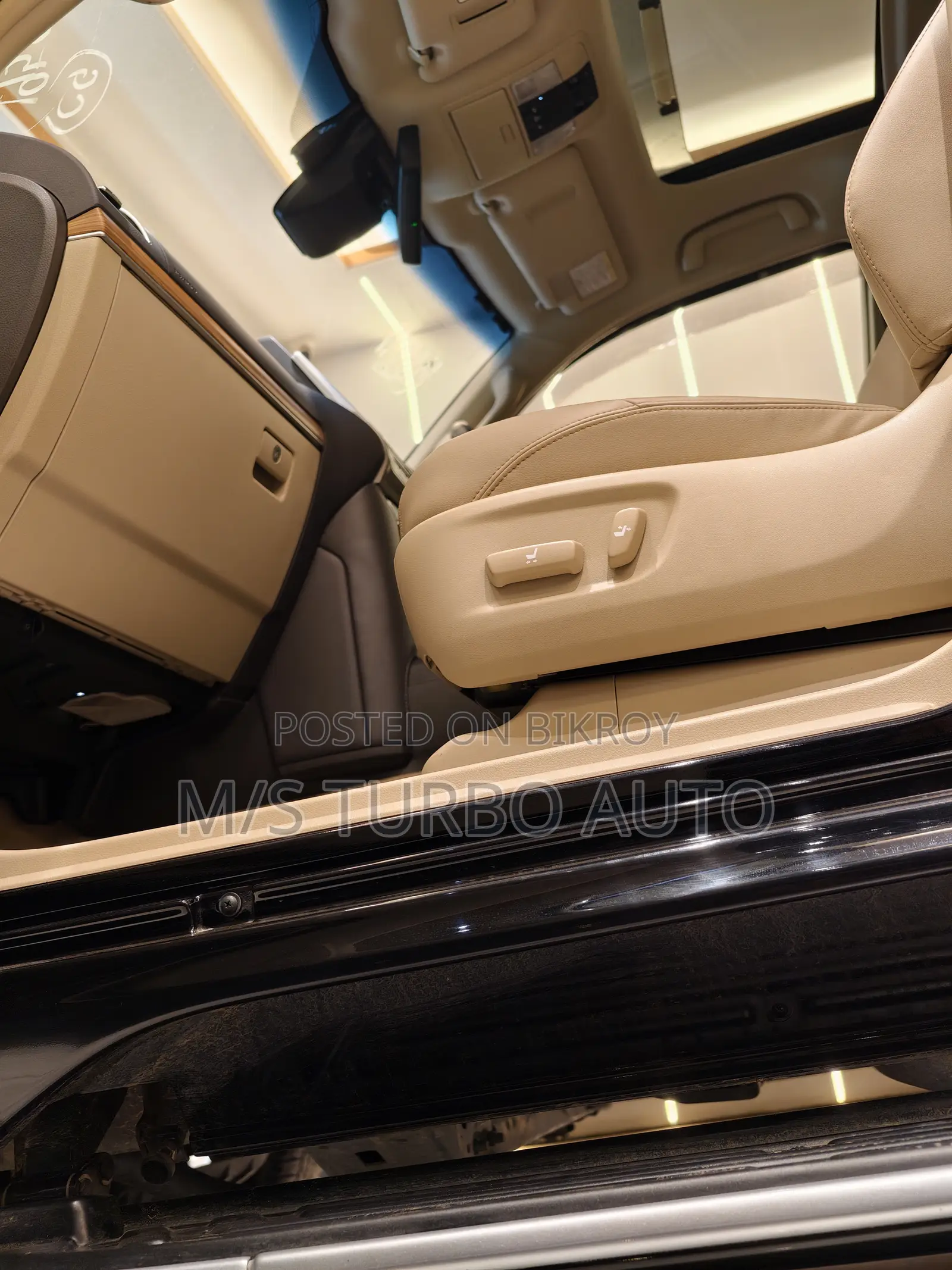 Toyota Land Cruiser Prado 2022 Black