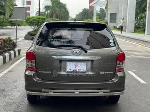 Toyota Axio 2010 Gray