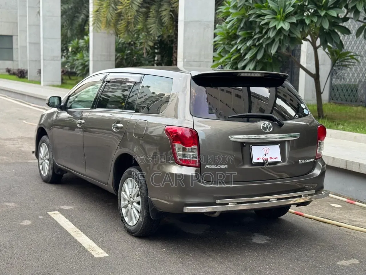 Toyota Axio 2010 Gray