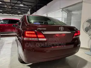 টয়োটা প্রমিও ১.৫ এফডব্লিউডি ২০১৮ লাল