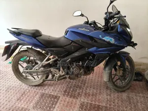 বাজাজ পালসার ১৫০ ২০১৭ ব্লু