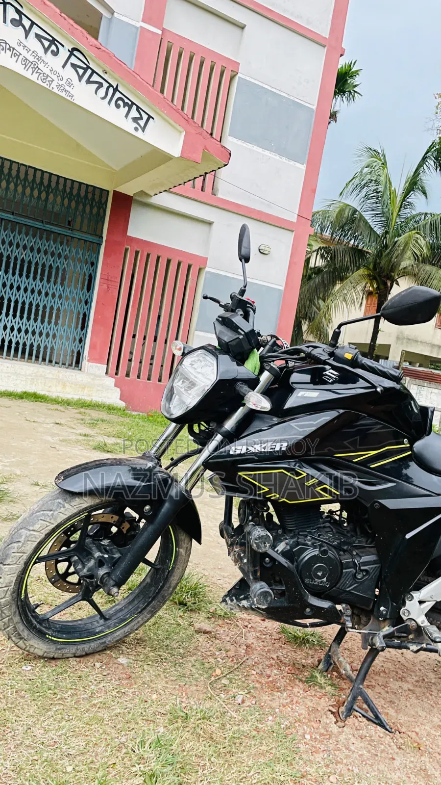 সুজুকি জিক্সার ২০২৩ ব্ল্যাক