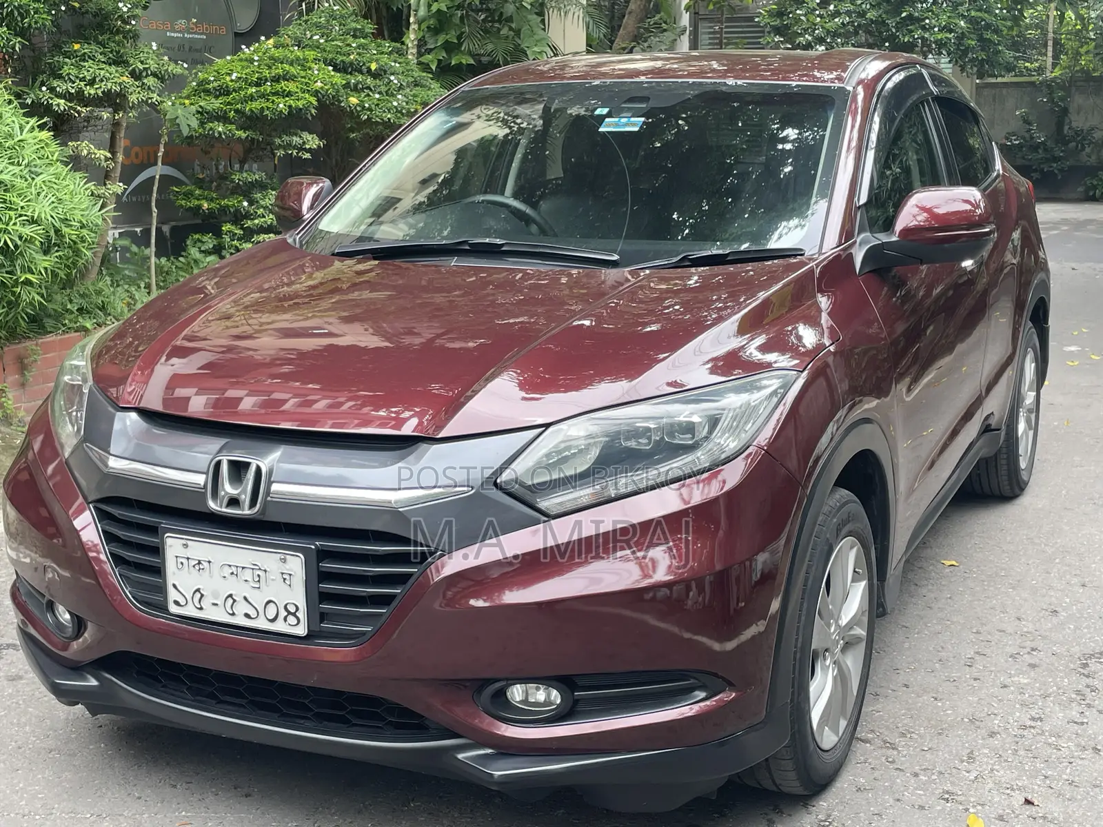 Honda Vezel 1.5 Two-Wheel Drive 2014