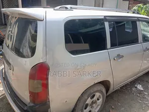টয়োটা প্রবক্স ২০০২ সিলভার