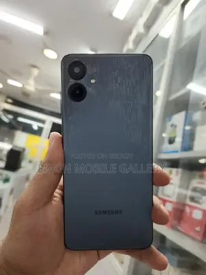 Samsung Galaxy A06 64 GB Black