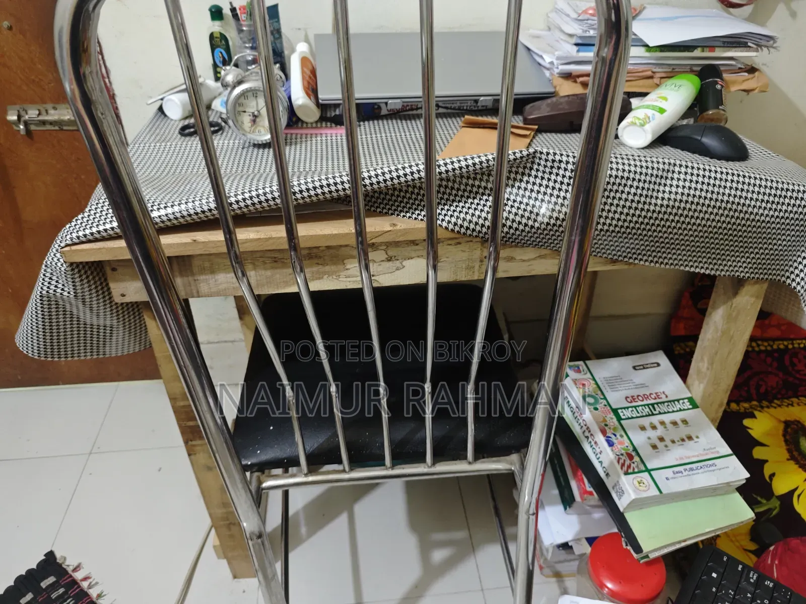 ফ্যান, টেবিল চেয়ার