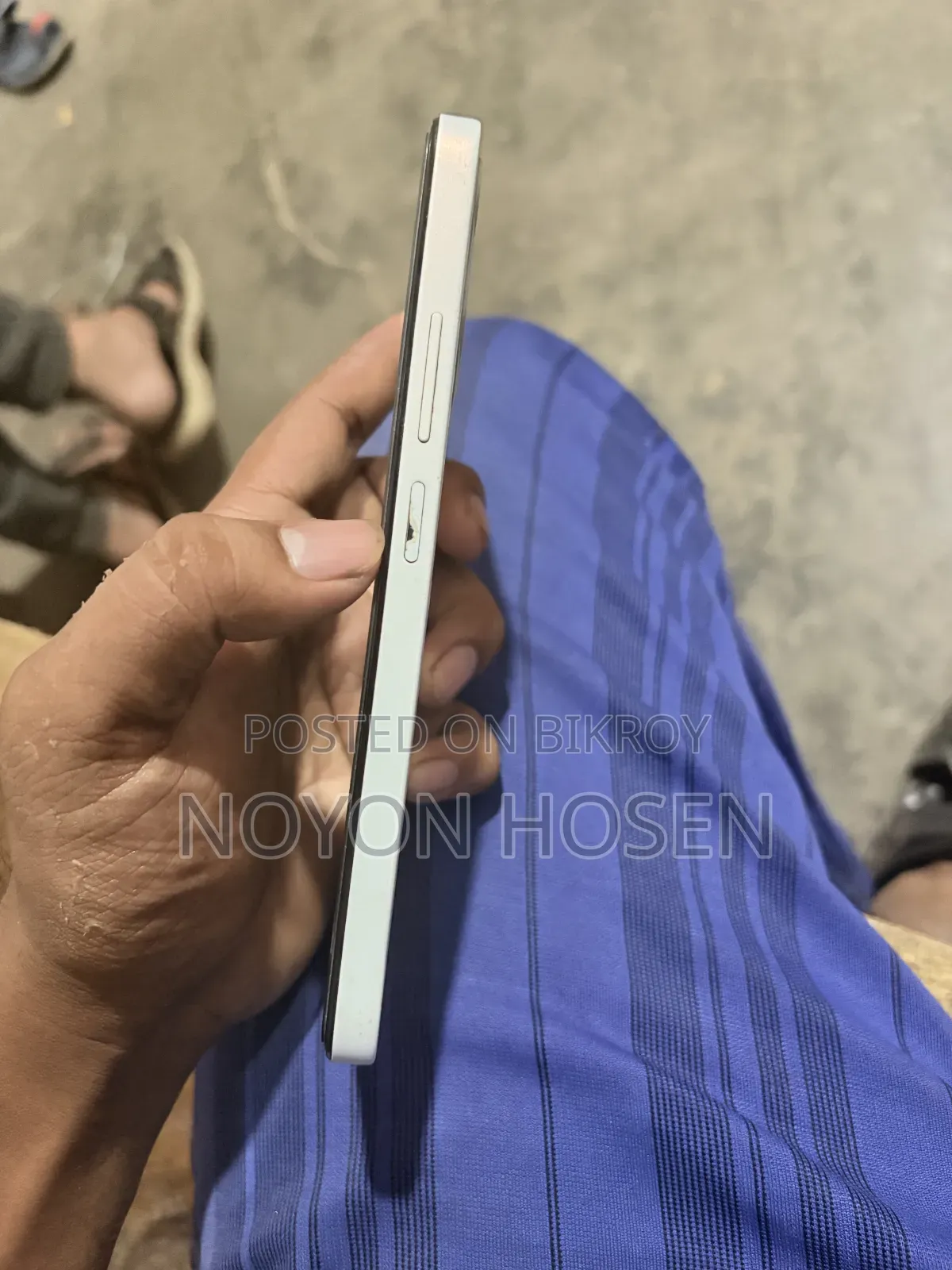 ওয়ালটন ৬৪ জিবি হোয়াইট