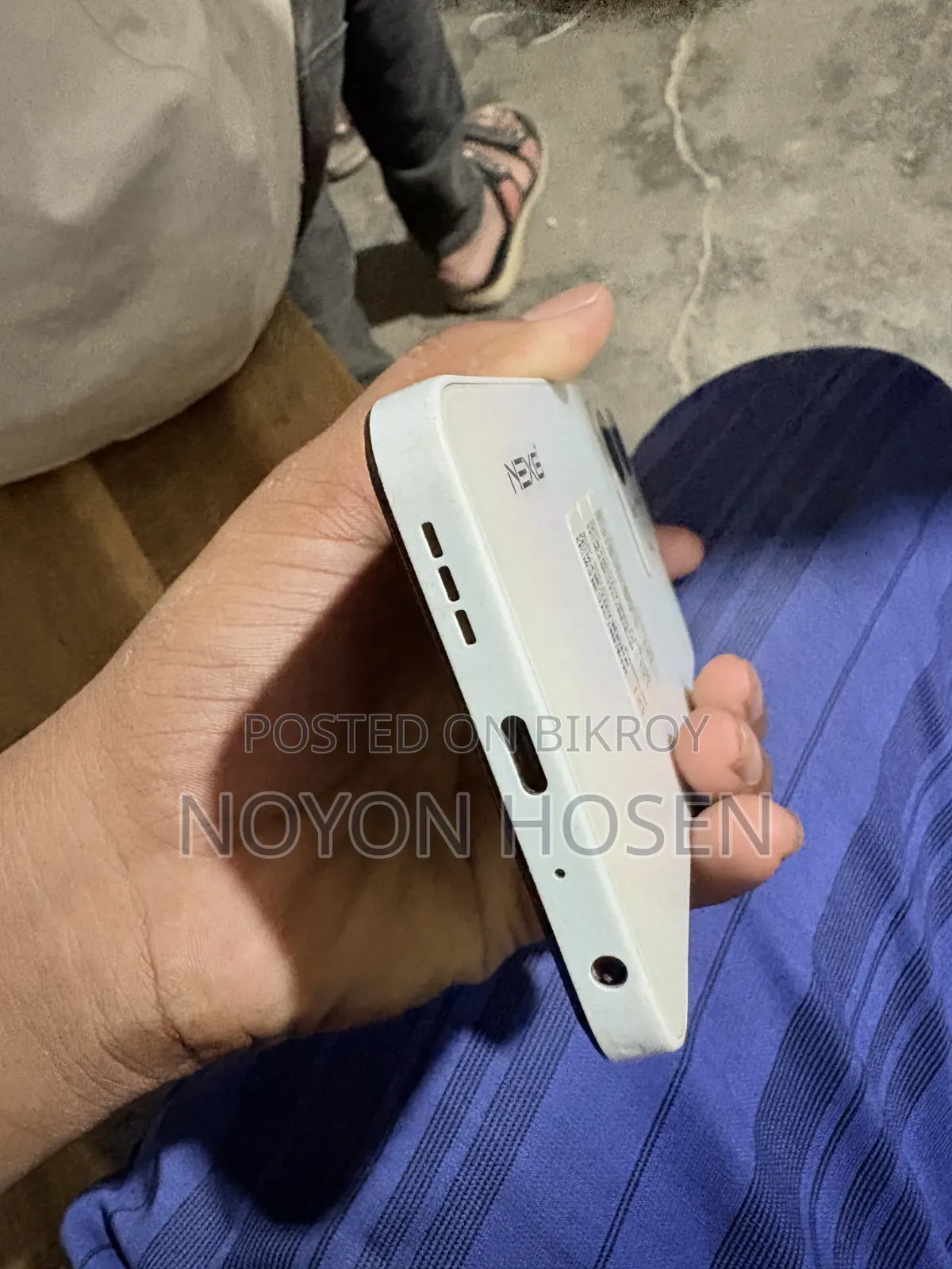 ওয়ালটন ৬৪ জিবি হোয়াইট