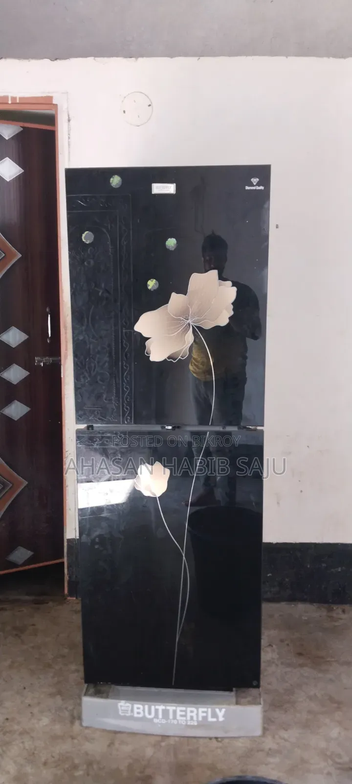 রানিং এলজি বাটারফ্লাই ফ্রিজ