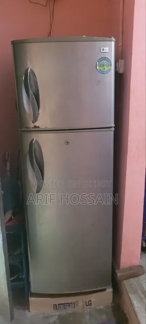 এলজি বাটারফ্লাই রেফ্রিজারেটর - ফ্রেশ কন্ডিশন / ব্যবহৃত
