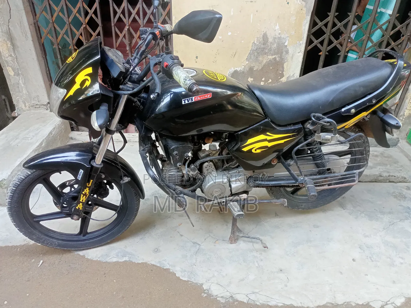 Walton Cruize 2019 Black