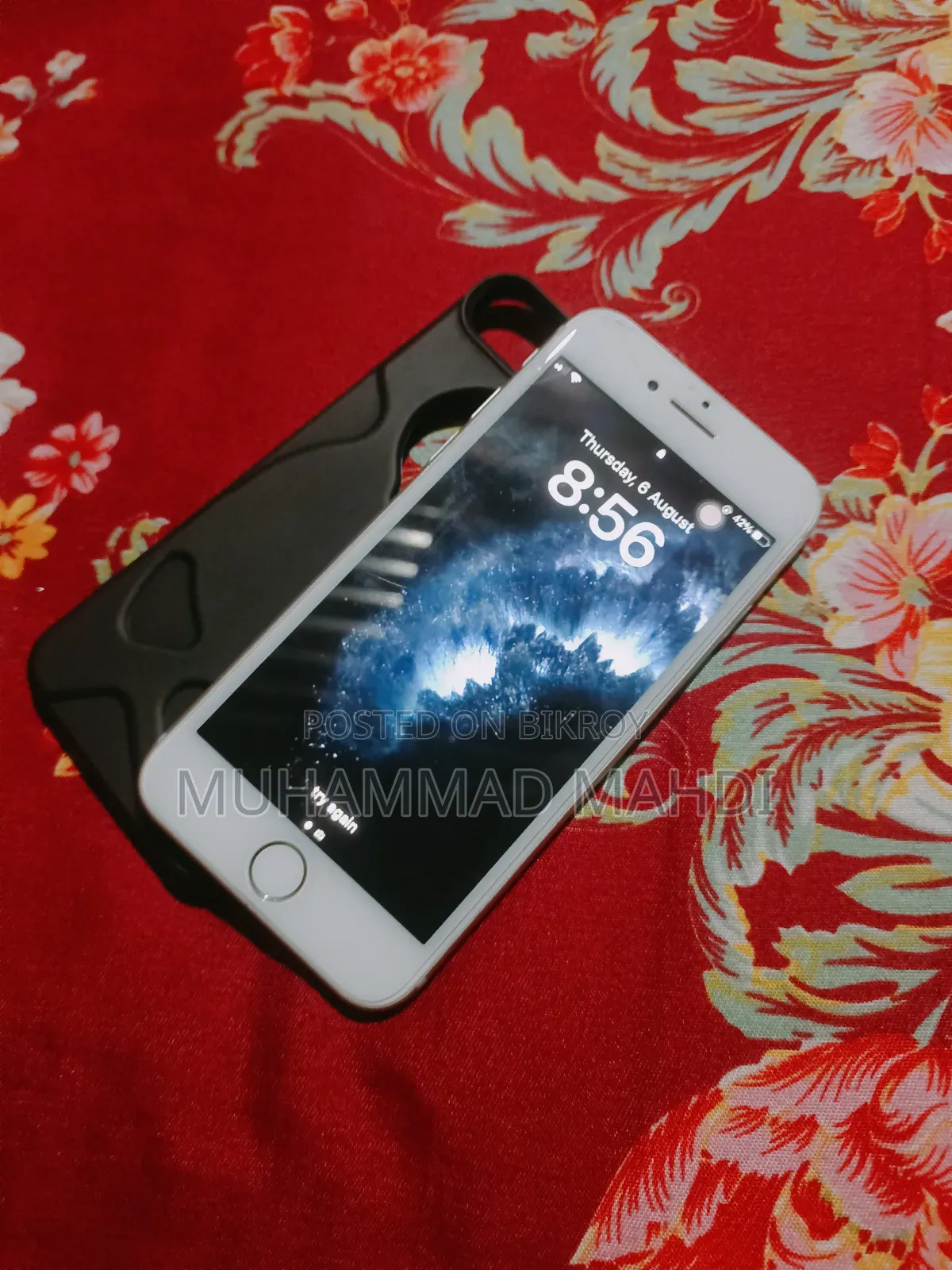 New Apple iPhone 8 64 GB White