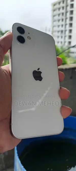 অ্যাপল আইফোন ১২ ৬৪ জিবি হোয়াইট