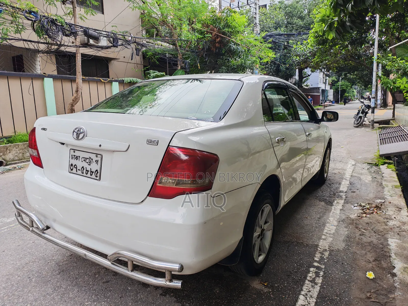 টয়োটা এক্সিও ২০০৯ সাদা