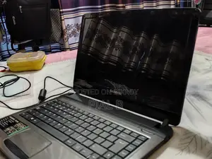 ল্যাপটপ গিগাবাইট ৪জিবি ইন্টেল কোর আই৩ এইচডিডি ৫০০জিবি