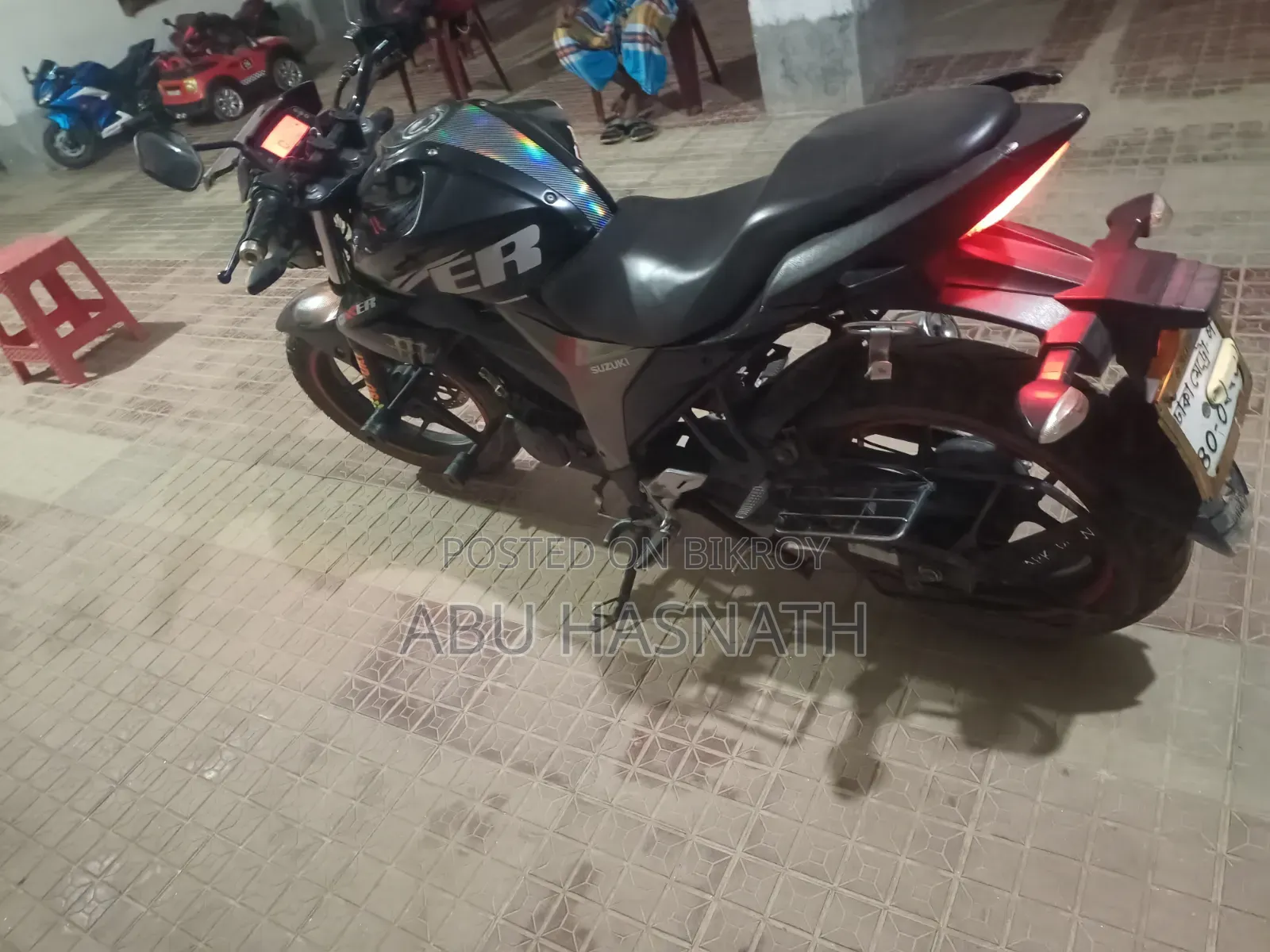 সুজুকি গিক্সার ২০২১ ব্ল্যাক