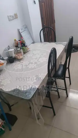 কাচের ডাইনিং টেবিল ৬ জনের + ৪ টা টেবিল