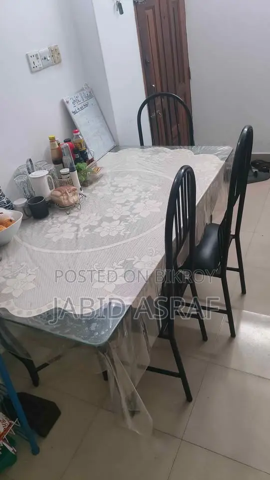 কাচের ডাইনিং টেবিল ৬ জনের + ৪ টা টেবিল