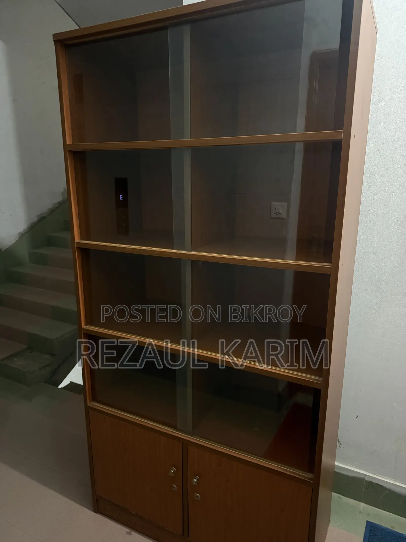 বুক শেলফ