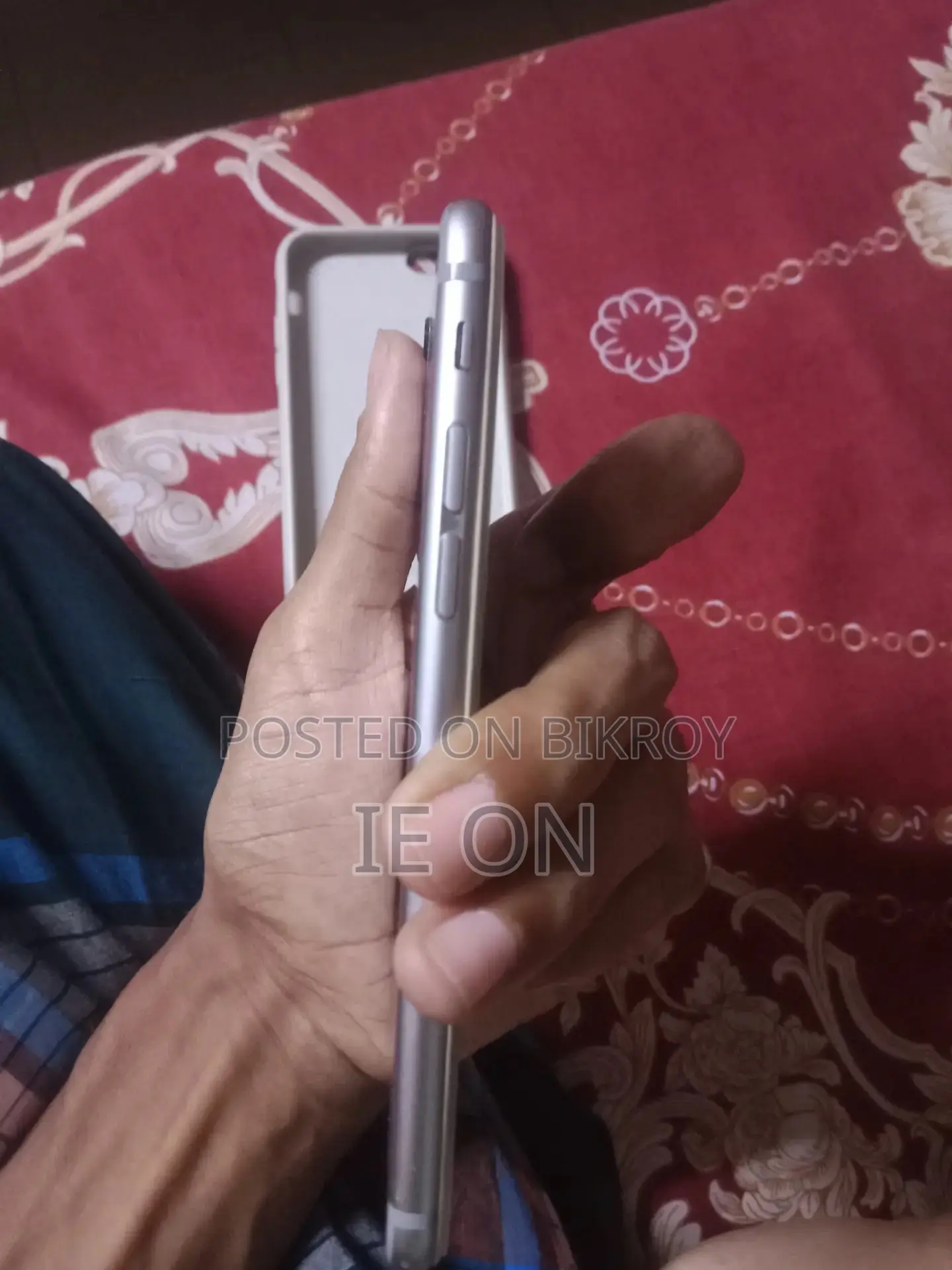 অ্যাপল আইফোন ৬এস ৩২ জিবি সিলভার