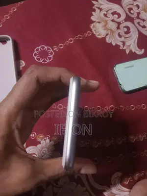 অ্যাপল আইফোন ৬এস ৩২ জিবি সিলভার