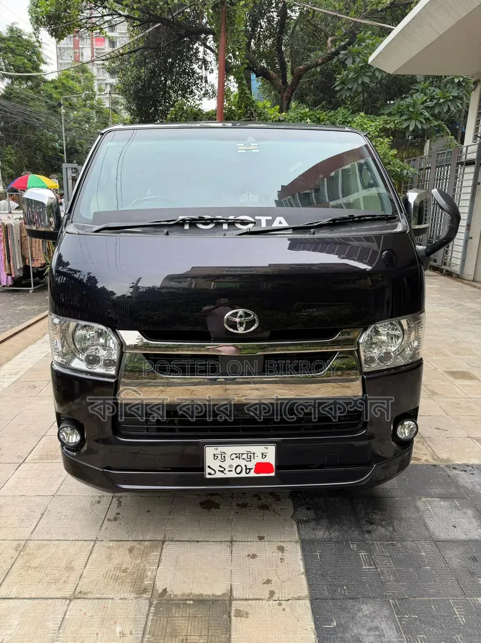 Toyota HiAce 2021 Black