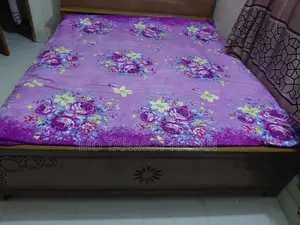 Bed With Mattress 6ft X 7ft